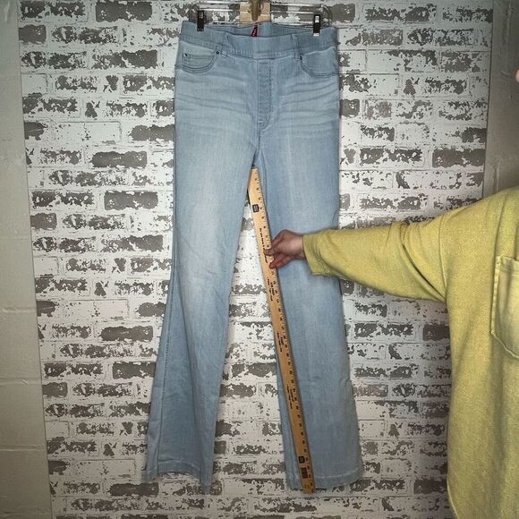 Spanx | women light wash flare denim jeans - Picture 10 of 11